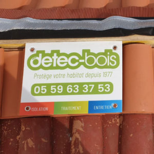 detec-bois remplace les tuiles de faitage a Hendaye au pays basque